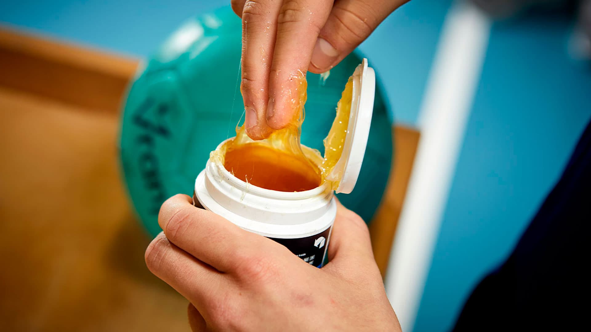 Guide: 4 måter å rengjøre og vedlikeholde håndballen